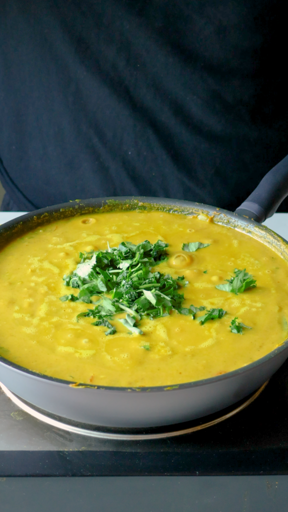 Stir in cilantro and serve over some rice. 